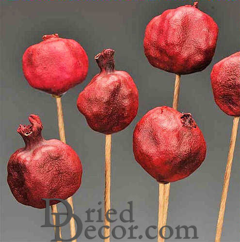 Dried Pomegranates Stemmed